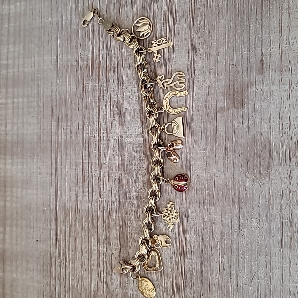 10KT SOLID GOLD CHARM BRACELET